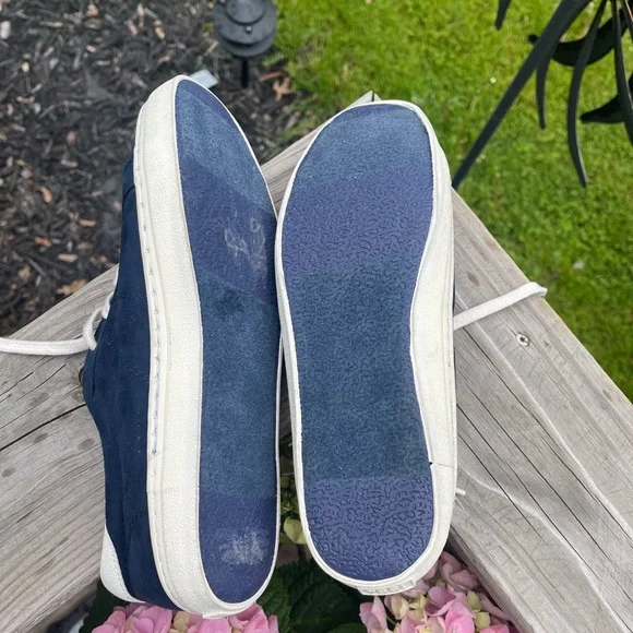 Old navy court shoes- size 9 - Picture 4 of 5